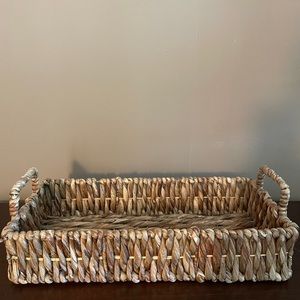 DECO WICKER BASKET